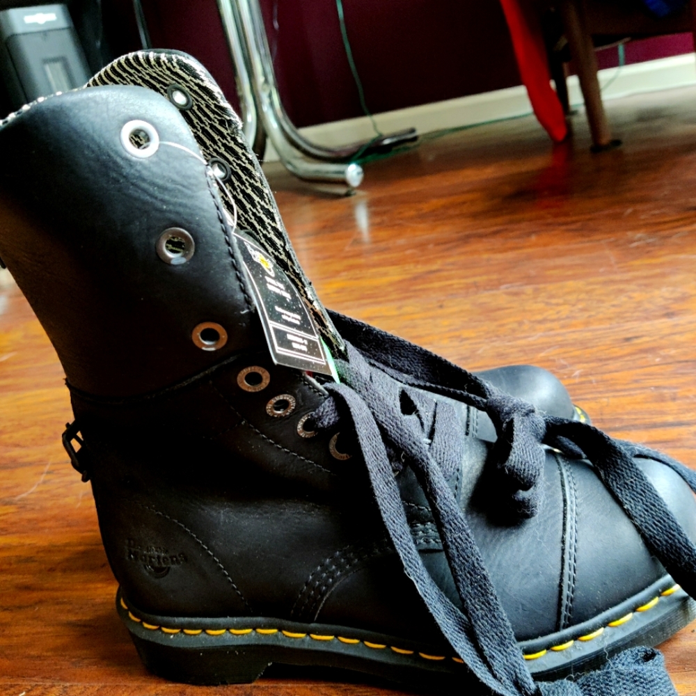 NWOB Nordstrom Dr Martens Steel Toe Mid-Calf Womens 8